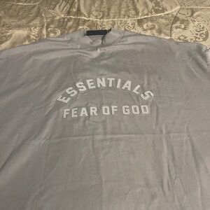 Men Essential Tshirt
